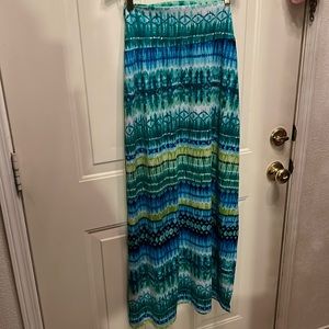Size XL long colorful skirt.